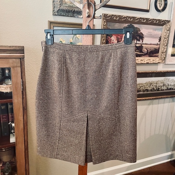 The Limited Stretch wool blend tweed pencil skirt lined pleated back SZ 8 brown - Picture 5 of 9
